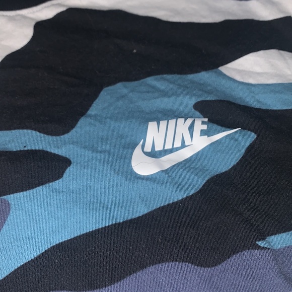 Camo blue white and black Nike Tee - Picture 2 of 3